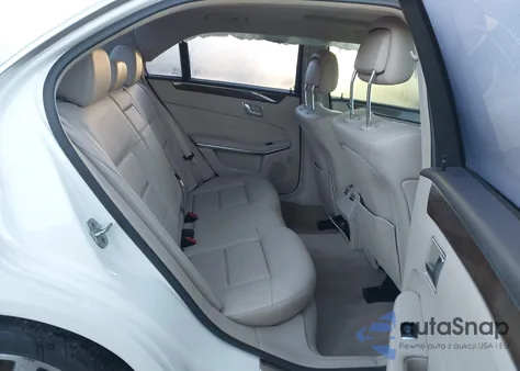 2014 Mercedes-Benz E 350 z USA, uszkodzony, nr VIN WDDHF5KB6EA928304